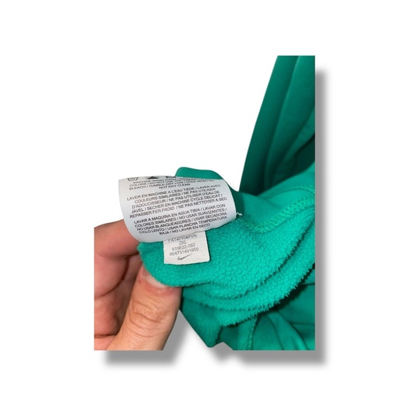 Nike Golf 1/4 Zip Pullover – Vibrant Green Performance Fit - Picture 10 of 11